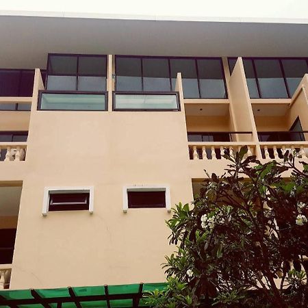 Royal Waves Hotel Patong Экстерьер фото