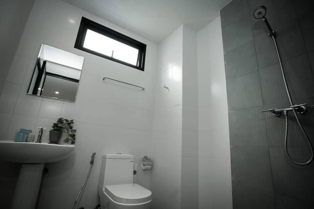 Royal Waves Hotel Patong Экстерьер фото