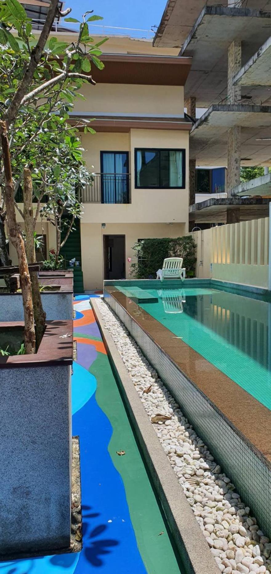 Royal Waves Hotel Patong Экстерьер фото